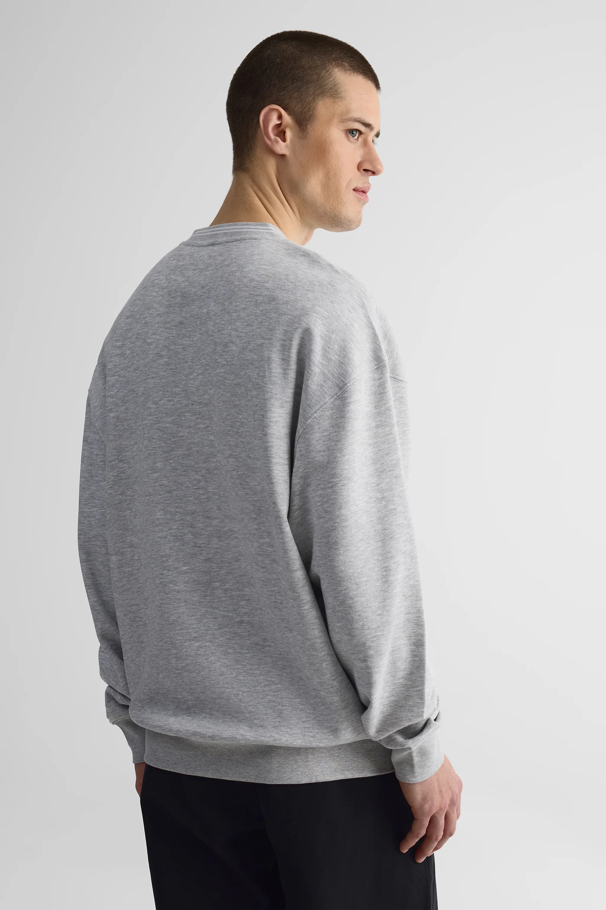 Chandail ouaté graphique - Homme - Image 5